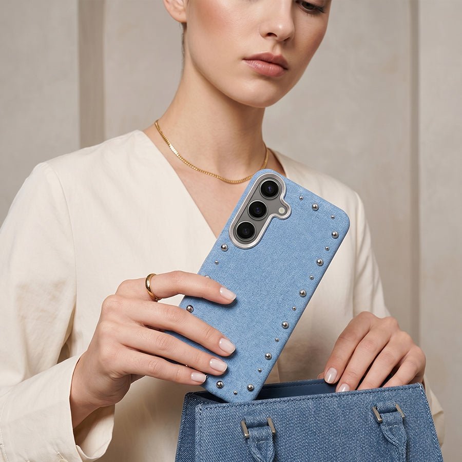 Detalle del acabado vaquero de la funda Denim MagBattery para Samsung Galaxy S25
